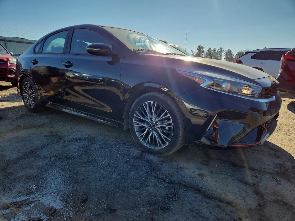 2022 KIA Forte gt Line