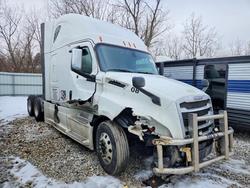 Freigliner Vehiculos salvage en venta: 2018 Freigliner 2018 Freightliner Cascadia 126 Semi Truck
