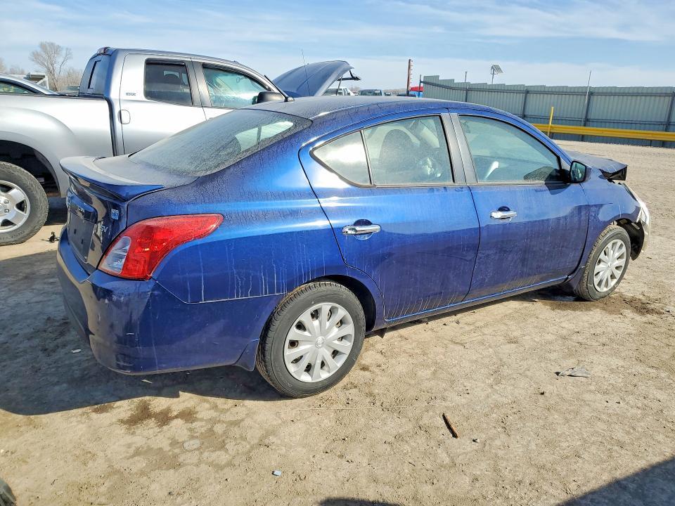 2019 Niss Versa