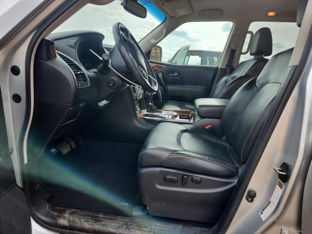 2017 Nissan Armada sl