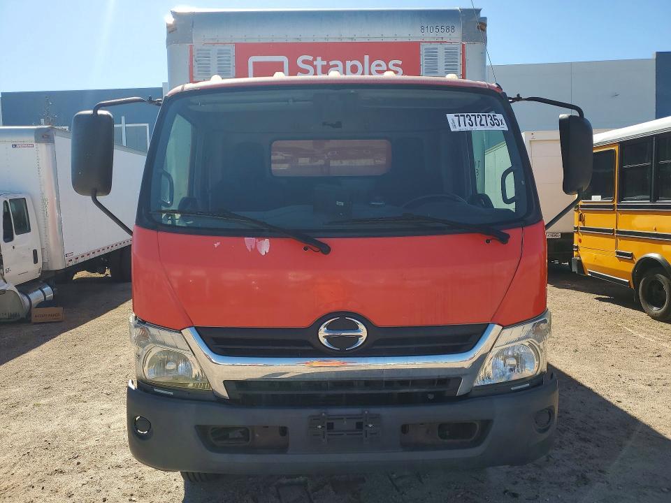 2017 Hino 195 BOX Truck