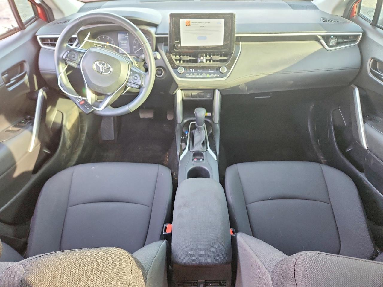 2023 Toyota Corolla Cross le