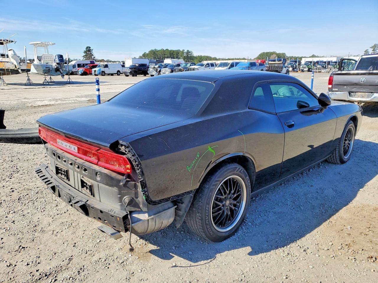 2012 Dodge Challenger sxt