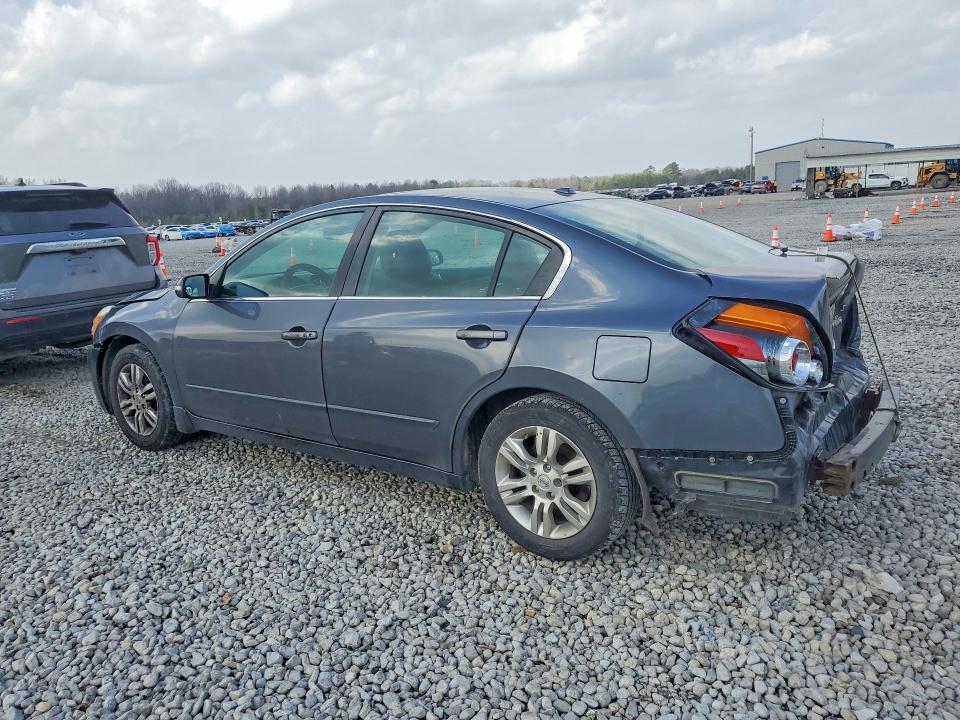 2010 Niss Altima 2.5