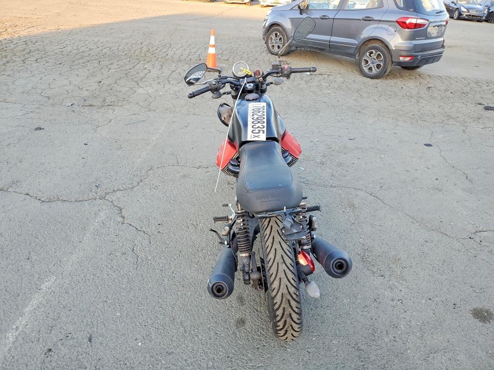 2018 Moto Guzzi V7 Special