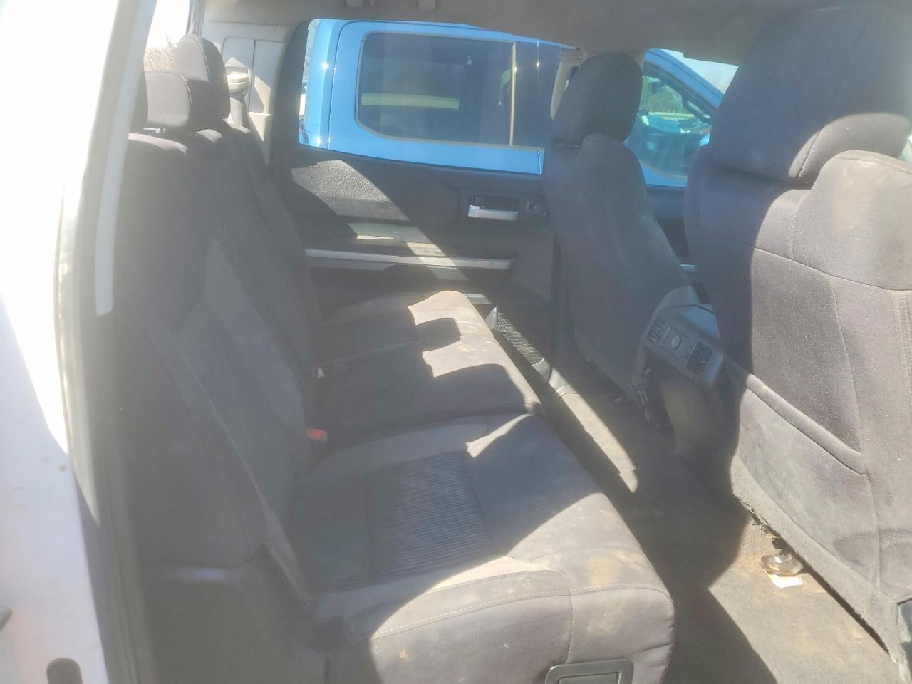 2016 Toyota Tundra Crewmax SR5