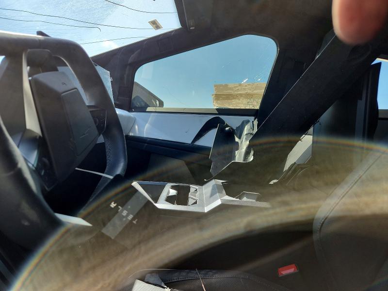 2024 Tesla Cybertruck