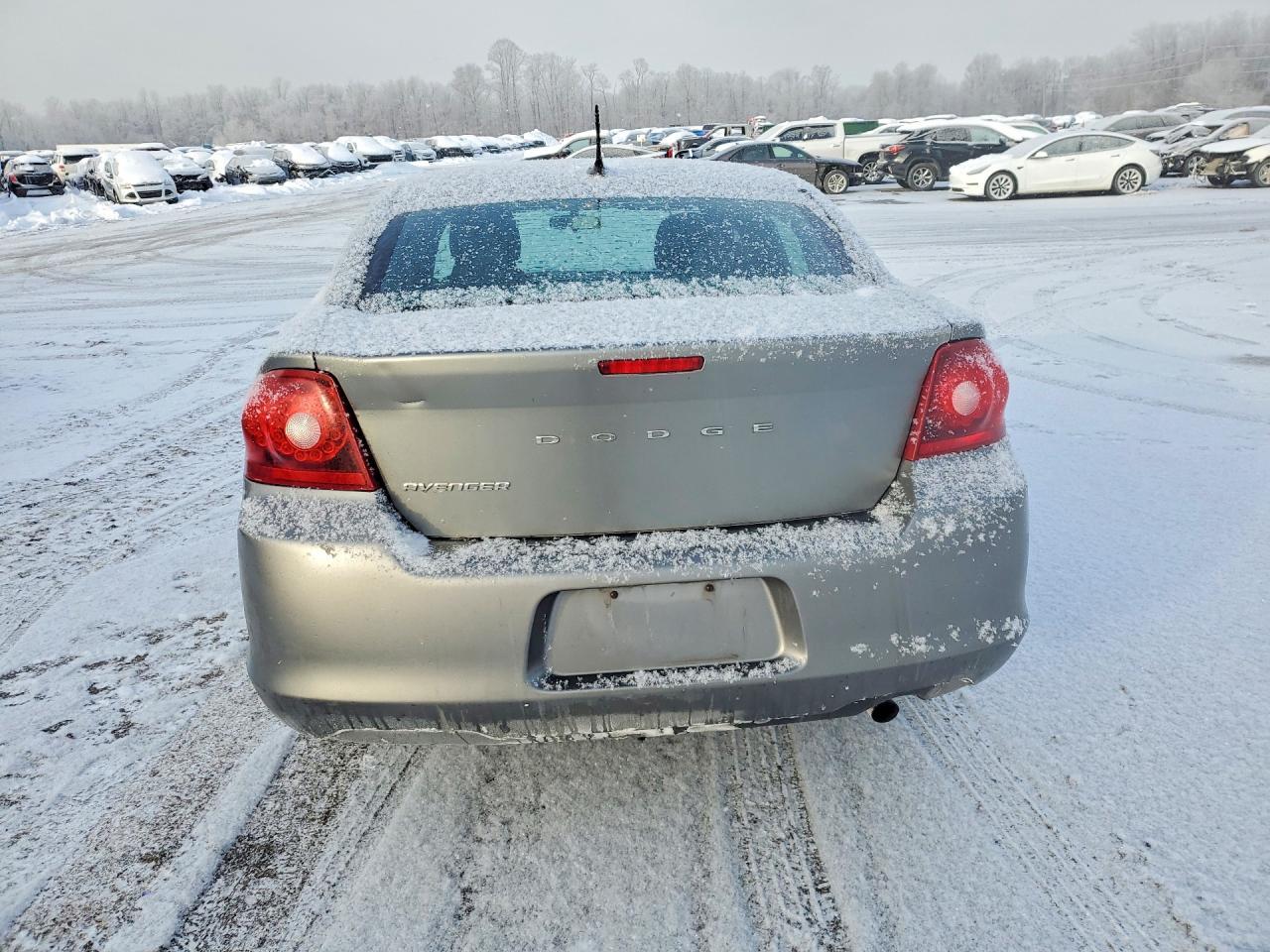 2013 Dodge Avenger se