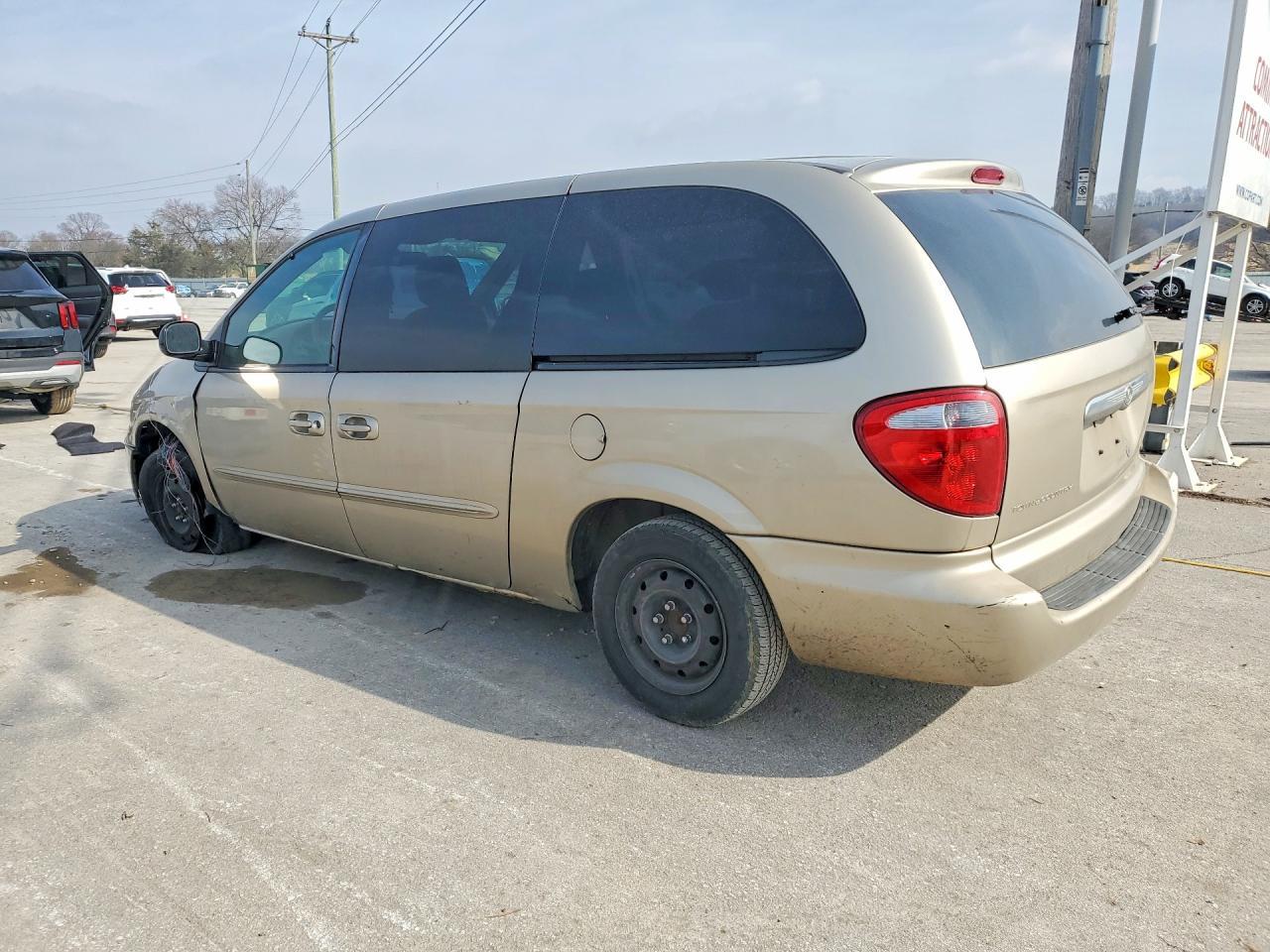 2003 Chrysler Town & Country