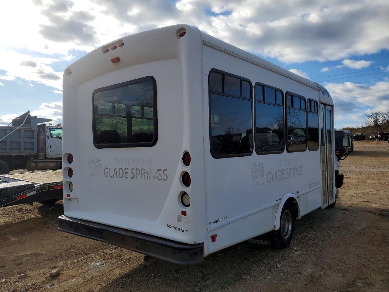 2015 Ford Econoline E350 Super Duty Cutaway Van