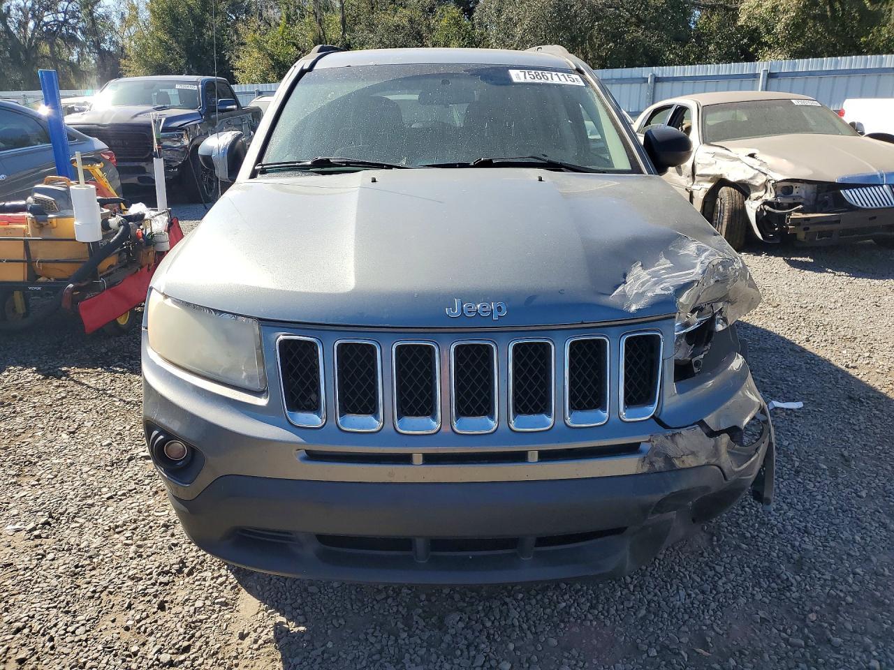 2013 Jeep Compass Sport