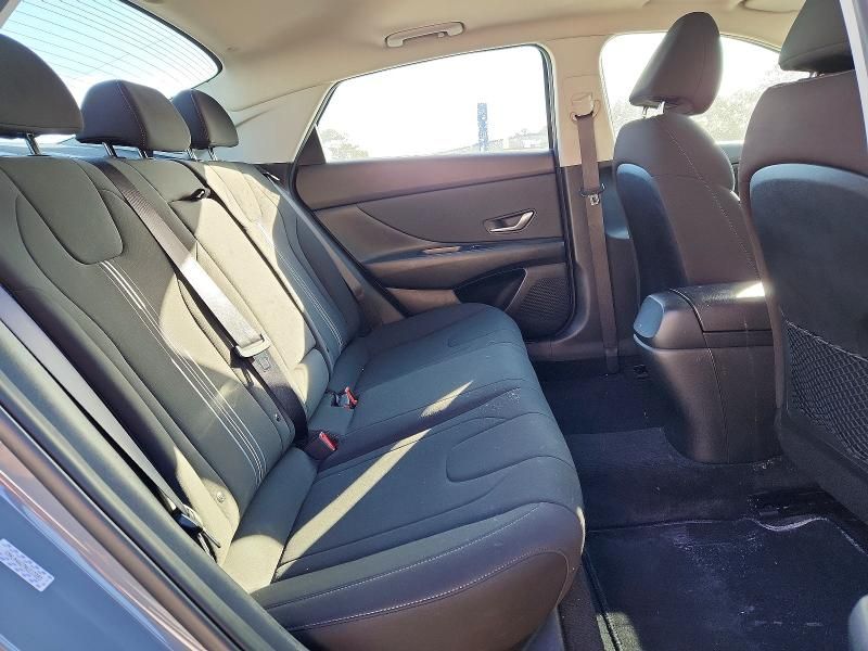 2022 Hyundai Elantra sel