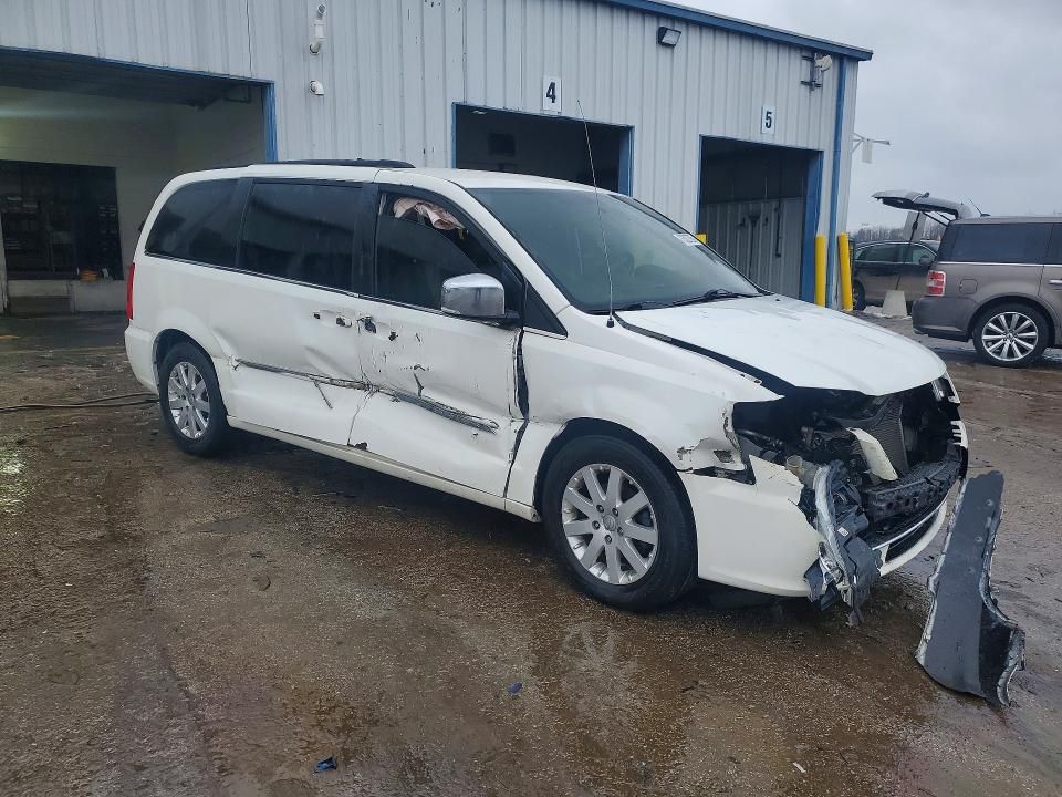 2011 Chrysler Town & Country Touring l