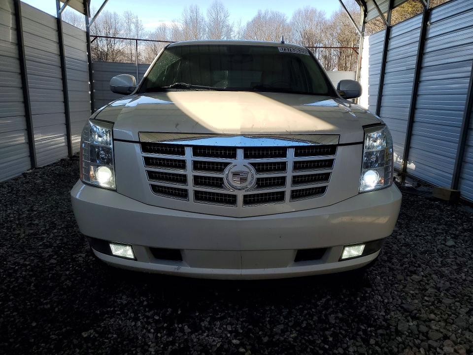 2011 Cadillac Escalade Premium