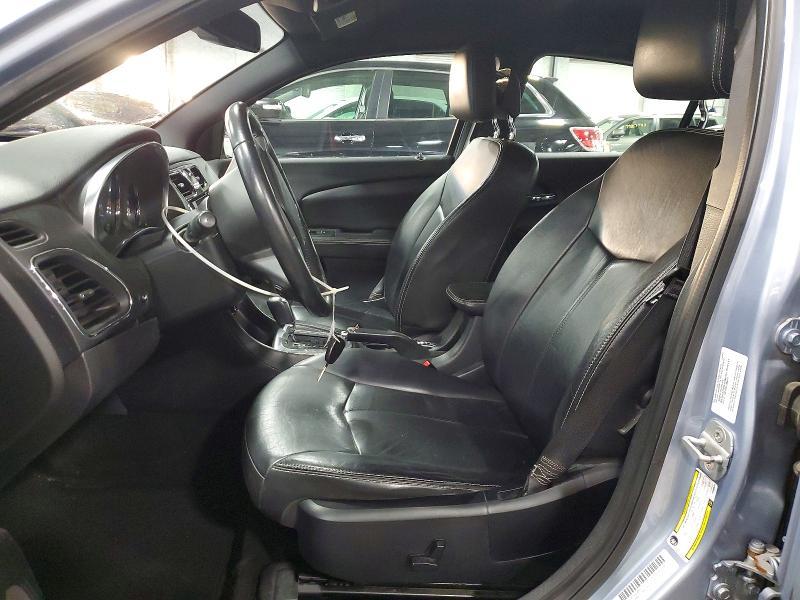 2012 Chrysler 200 Limited