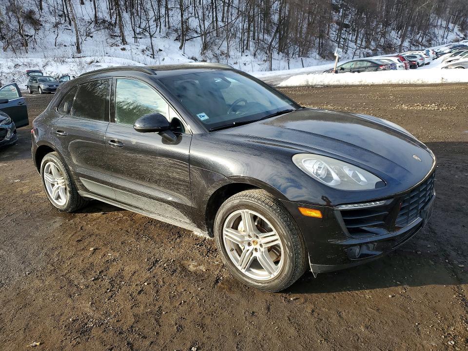 2015 Porsche Macan s