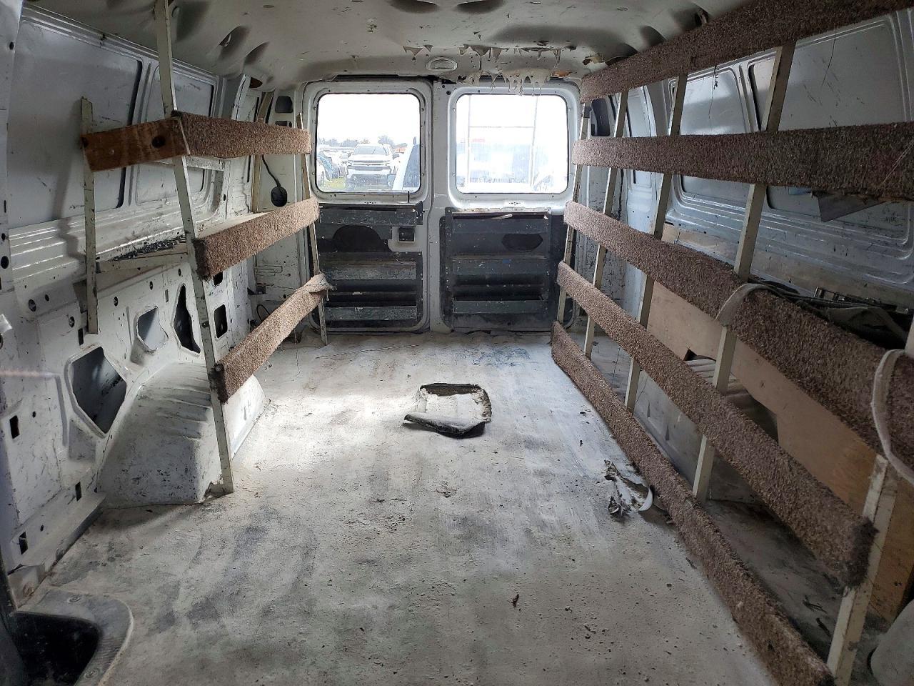 2006 Ford E250 Utility / Service Van