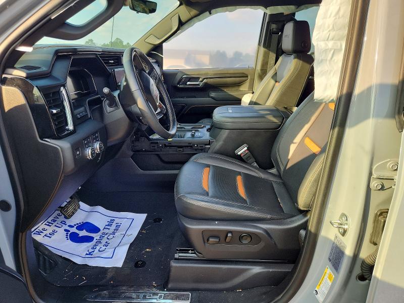2025 GMC Sierra K2500 AT4