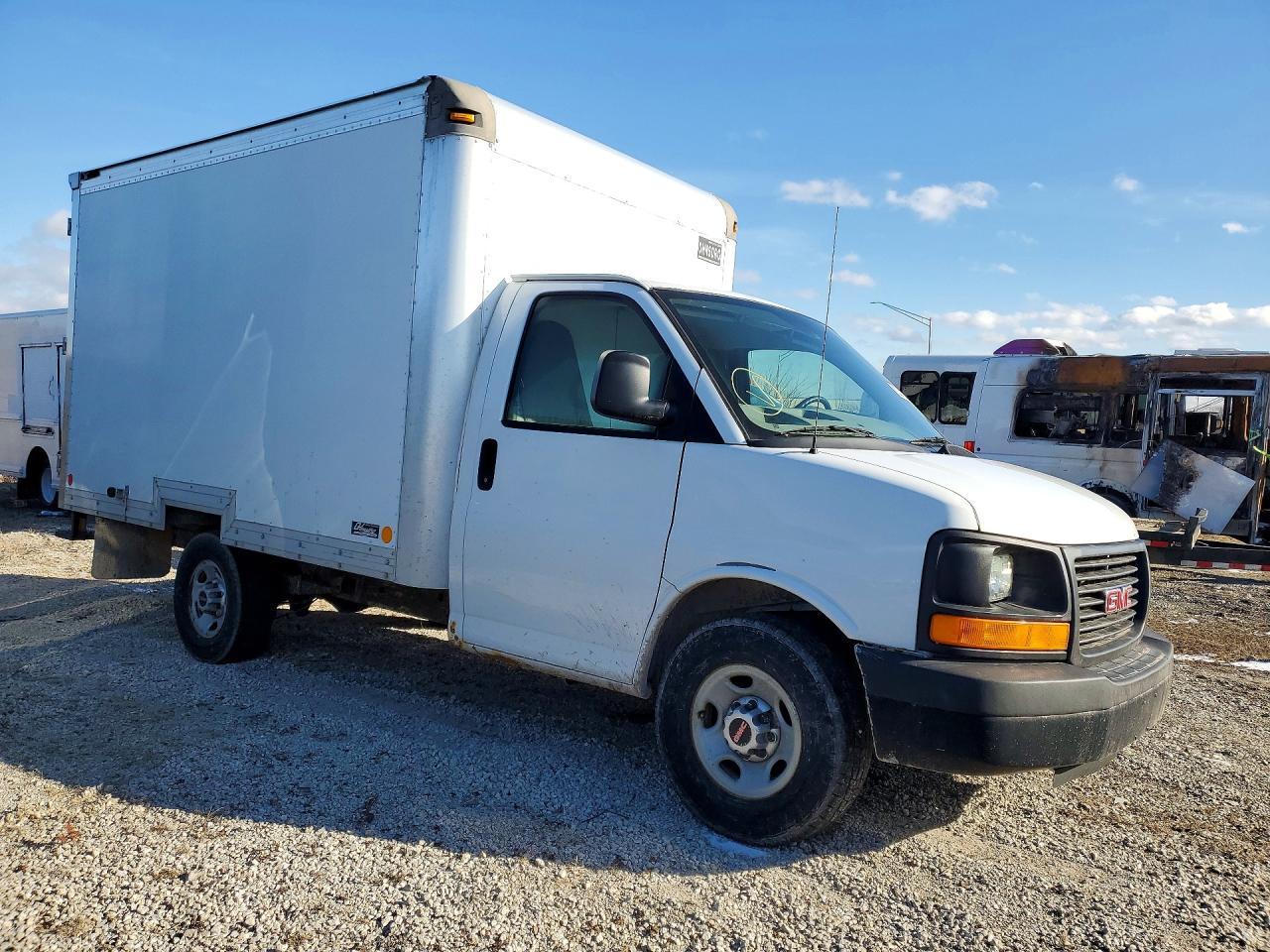 2013 GMC Savana Cutaway G3500