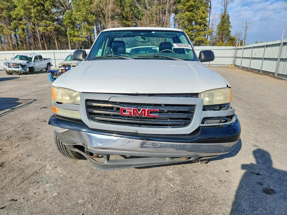 2007 GMC New Sierra K1500 Classic