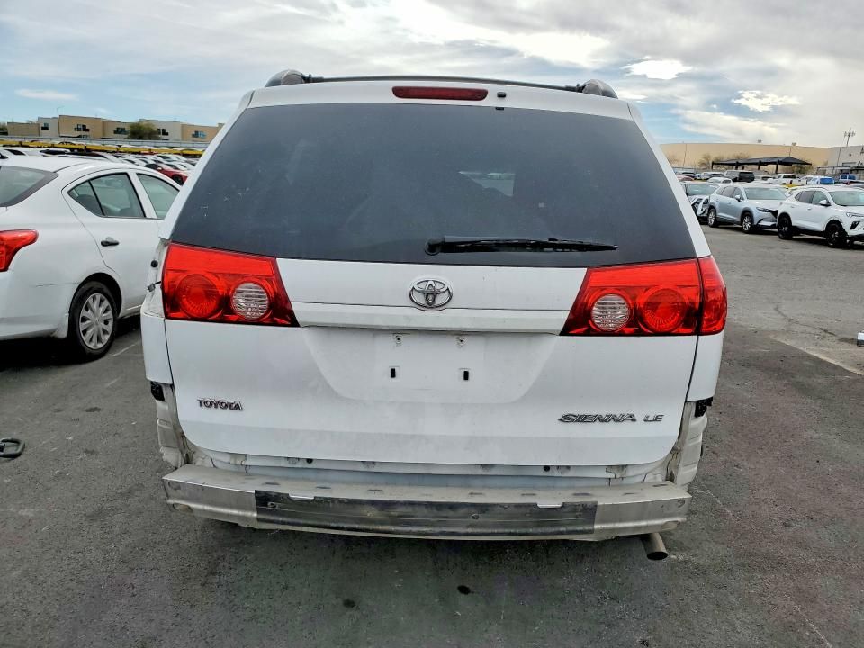 2010 Toyota Sienna ce