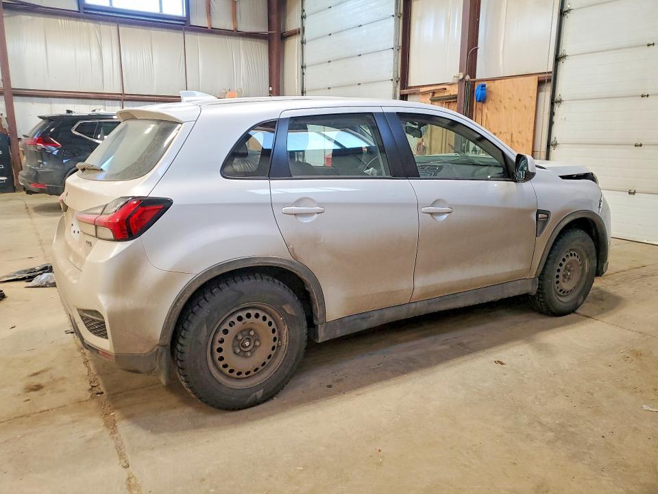 2025 Mitsubishi Rvr es