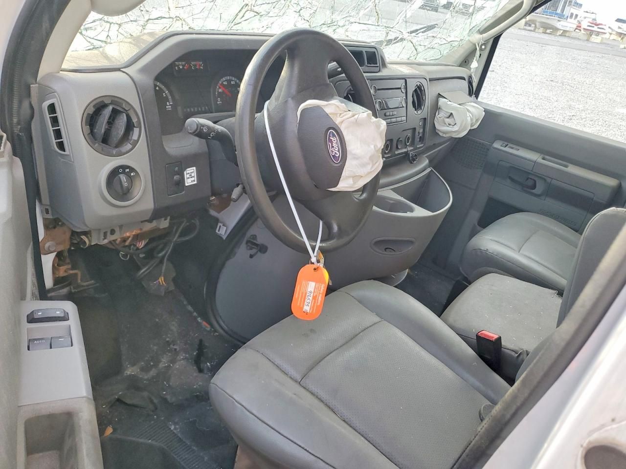 2019 Ford E350 BOX Truck