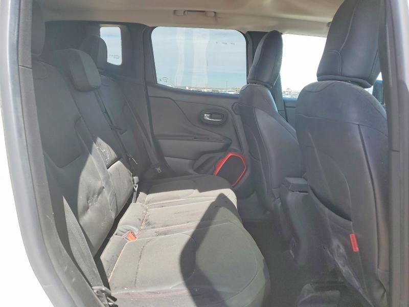 2015 Jeep Renegade Trailhawk