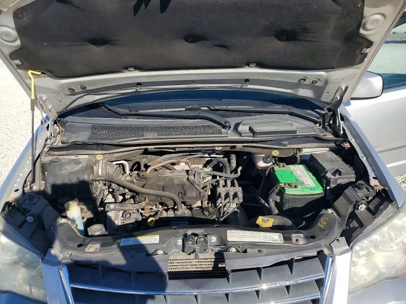 2010 Chrysler Town & Country Touring