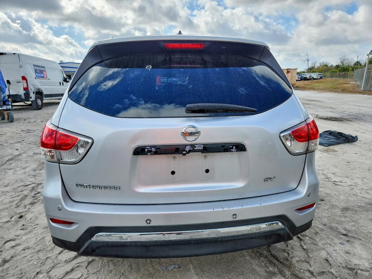 2014 Nissan Pathfinder s