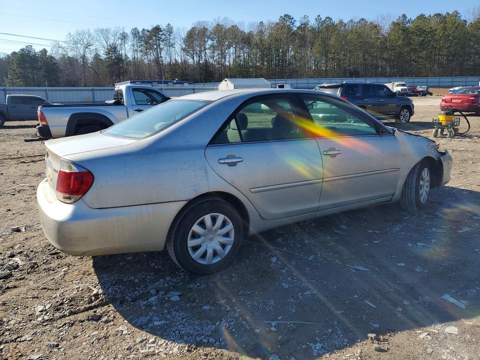 2006 Toyota Camry le
