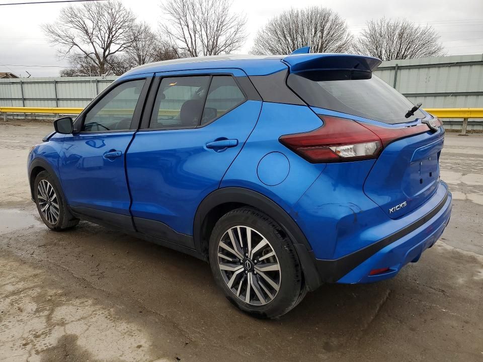 2022 Nissan Kicks sv