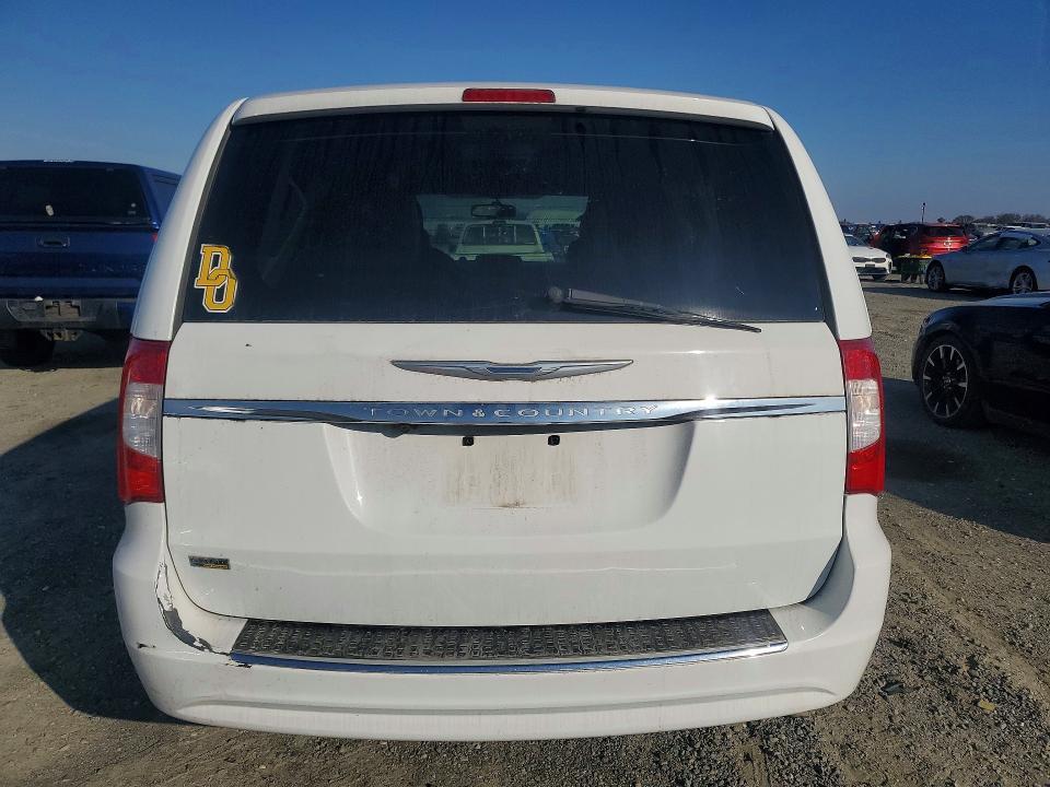 2016 Chrysler Town & Country Touring