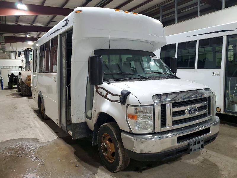 2016 Ford Econoline E350 Super Duty Cutaway van