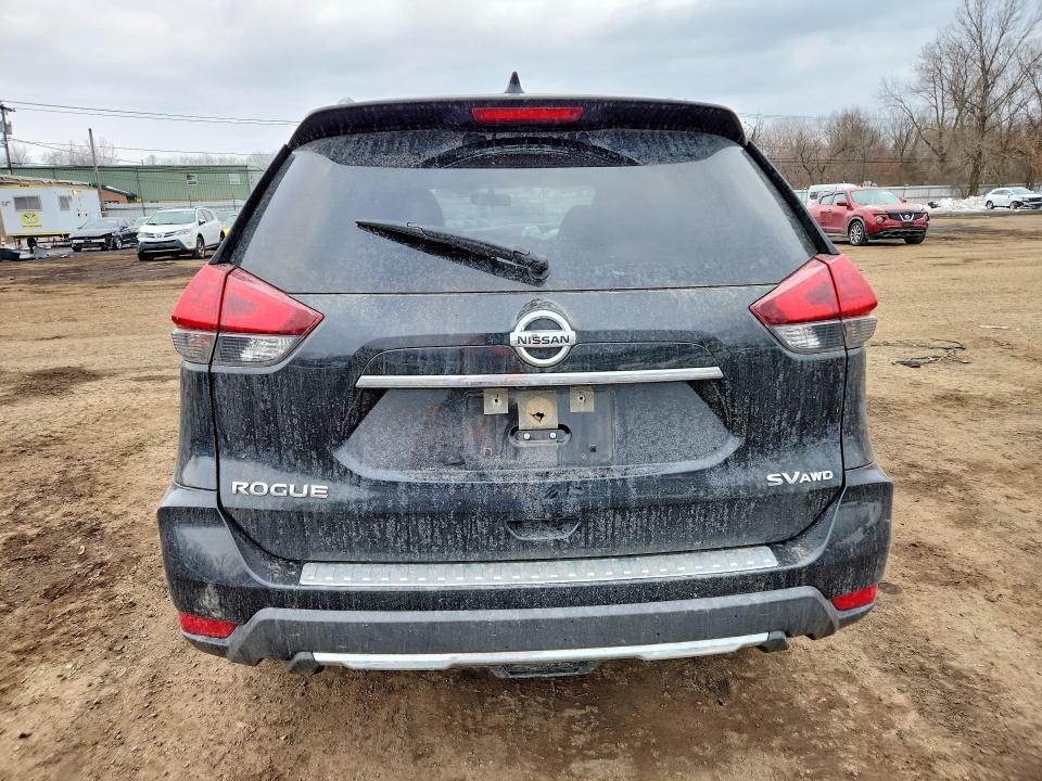 2018 Niss Rogue sv