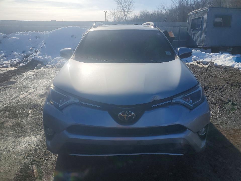 2018 Toyota Rav4 Adventure