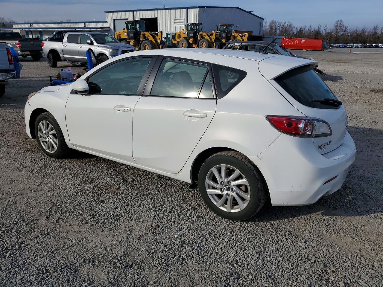 2013 Mazda 3 I