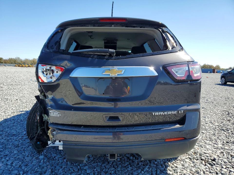 2013 Chev Traverse lt