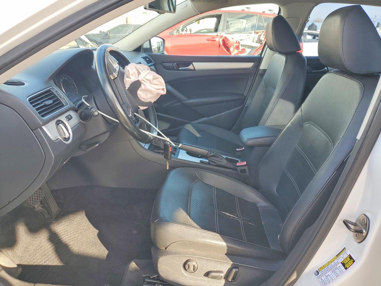 2013 Volkswagen Passat se