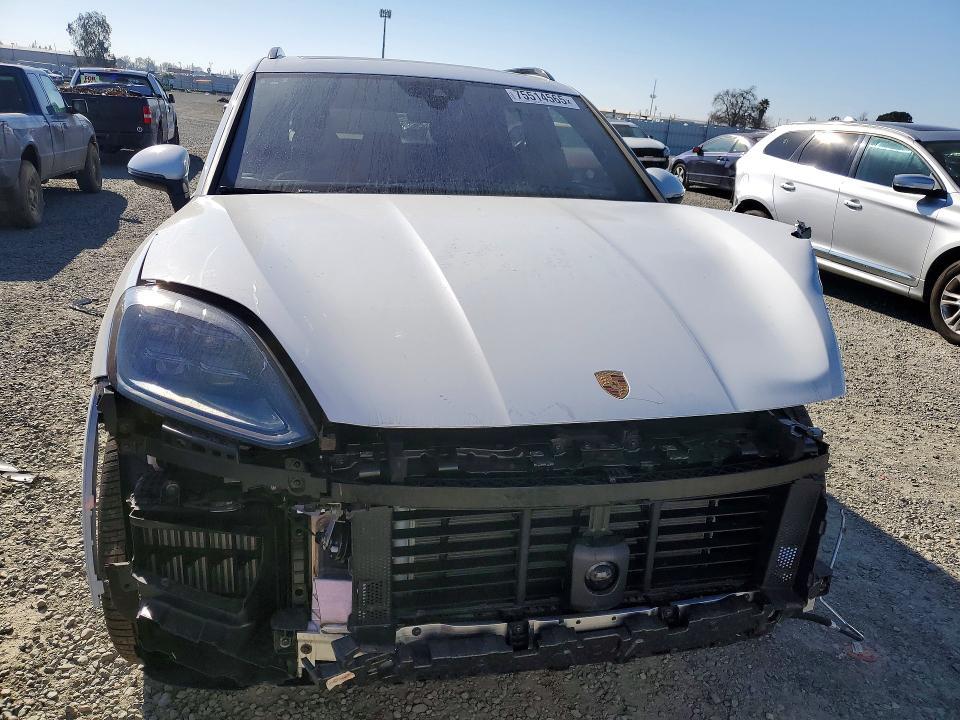 2025 Porsche Cayenne E-hybrid
