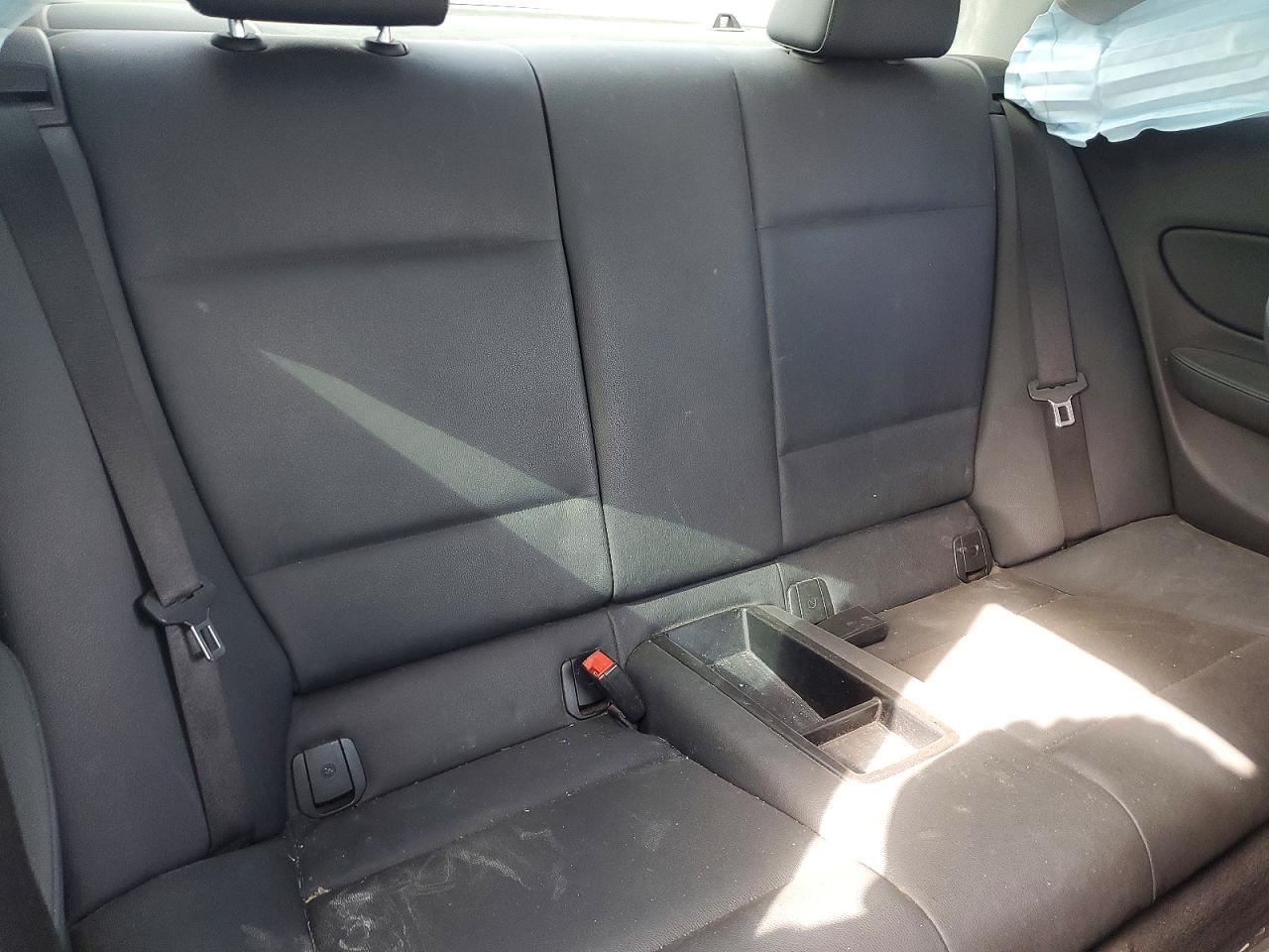 2010 BMW 128 i