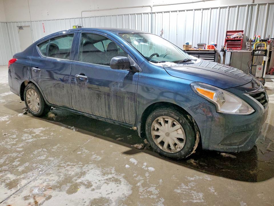 2015 Nissan Versa s
