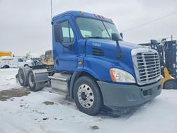 Salvage trucks for sale at Fort Wayne, IN auction: 2015 Freightliner Cascadia Semi Truck