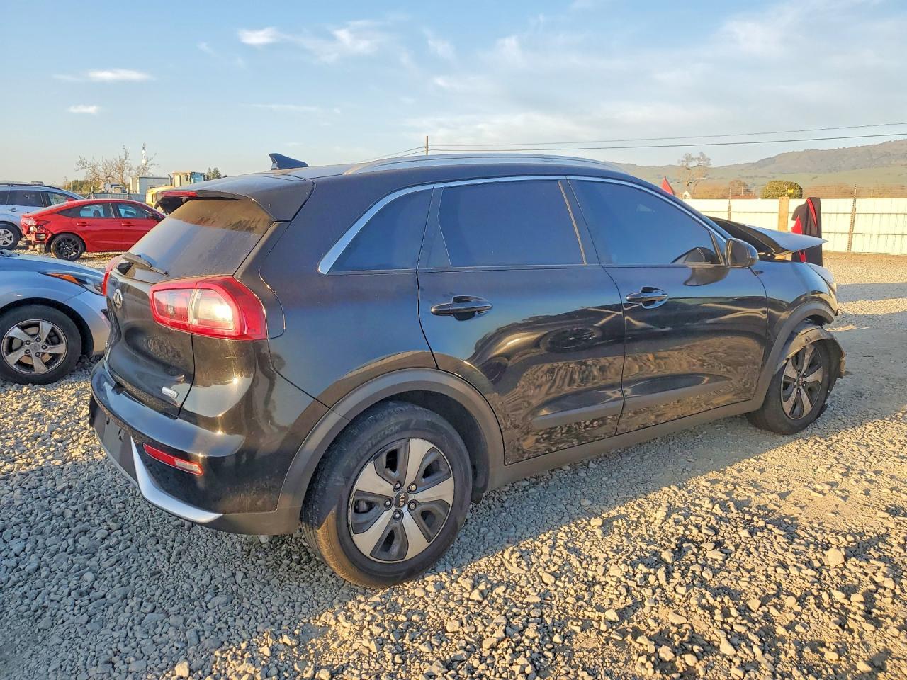 2017 KIA Niro fe