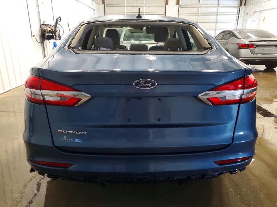2019 Ford Fusion s