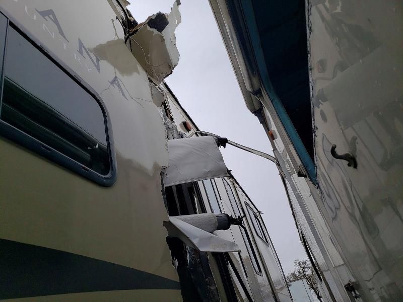 2019 Keystone Montana High Country Camper