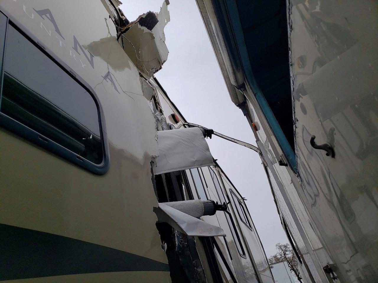 2019 Keystone Montana High Country Camper