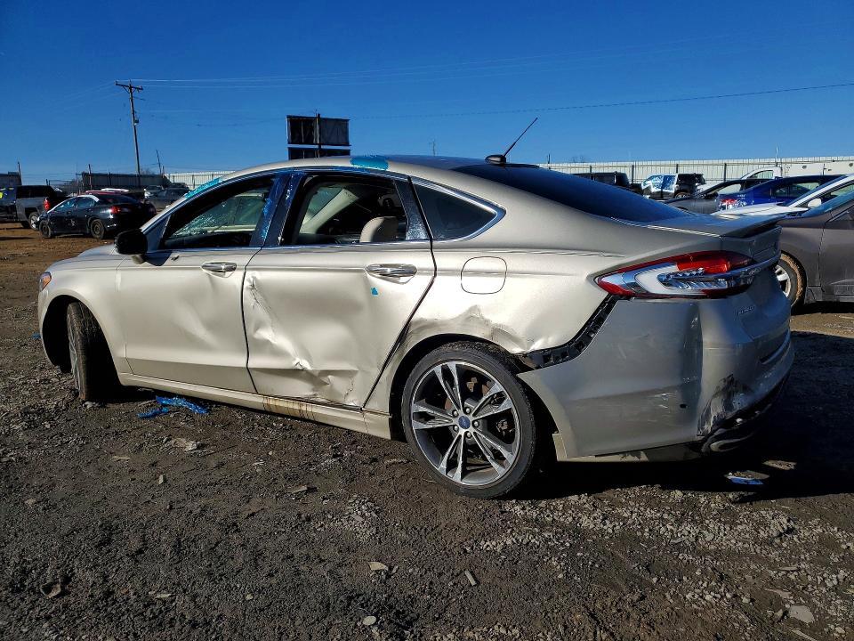2018 Ford Fusion Titanium/platinum