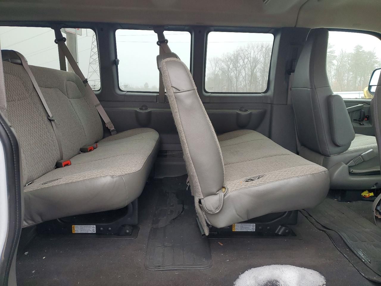 2025 GMC Savana G3500 LT