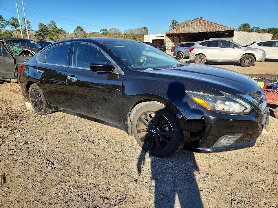 2017 Niss Altima 2.5